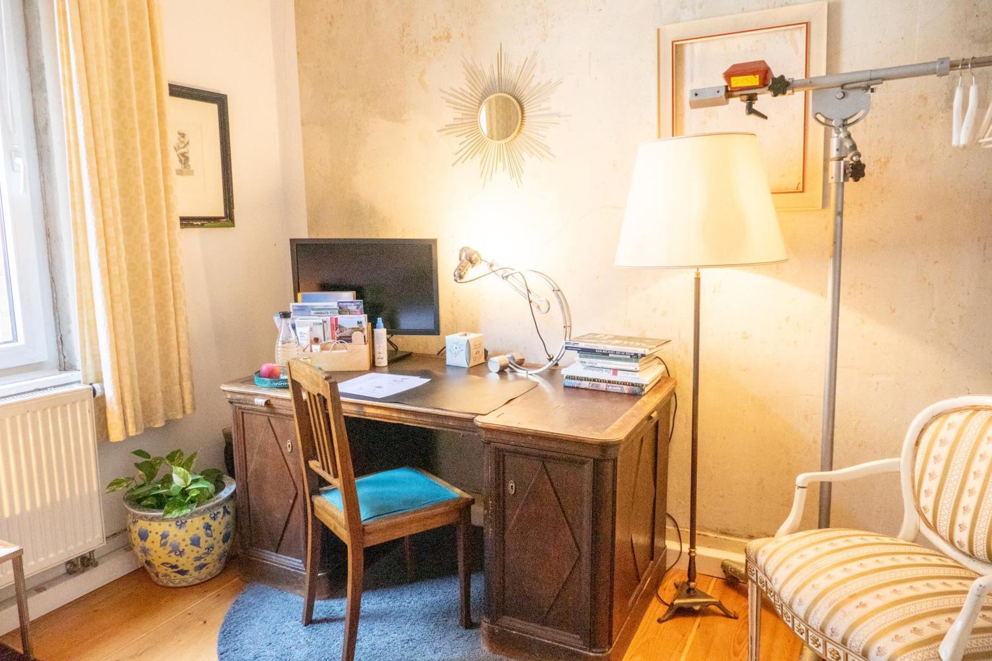 Zimmer In Kuenstlerwohnung Stuttgart Zewnętrze zdjęcie