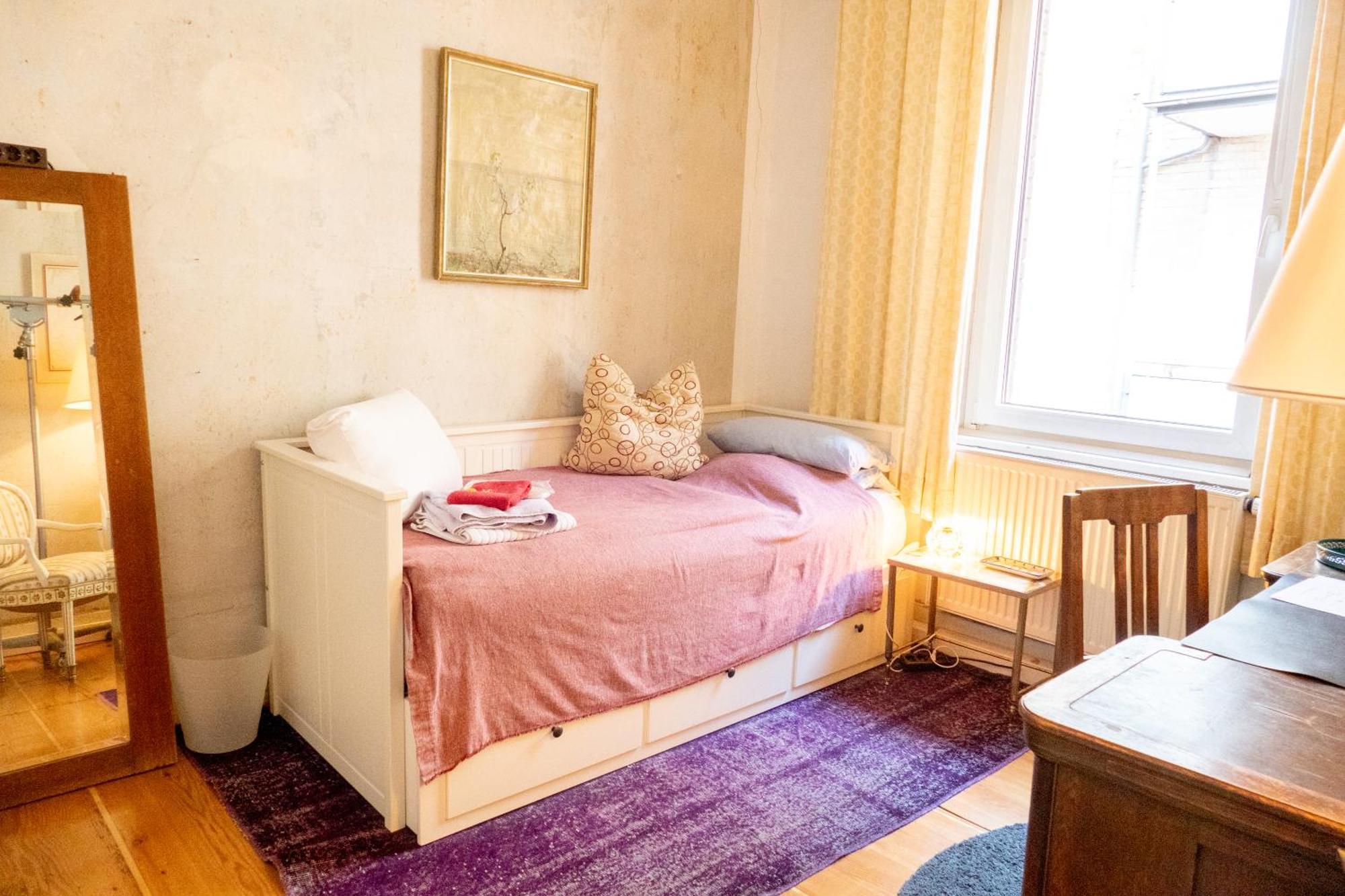 Zimmer In Kuenstlerwohnung Stuttgart Zewnętrze zdjęcie